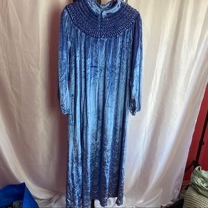It's A Charm Vintage Crushed Velvet Housecoat, Med